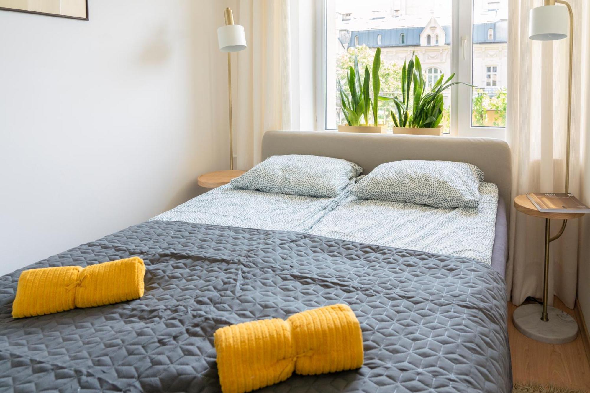 Greenpoint Hoza Apartment 바르샤바 외부 사진